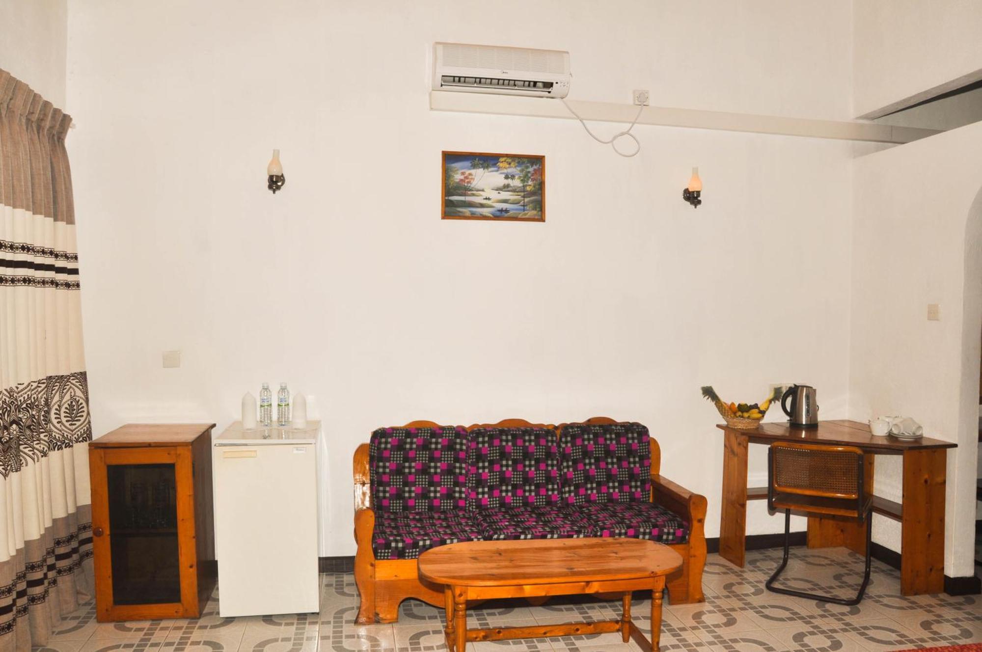 Hotel Thai Lanka Hikkaduwa Eksteriør billede